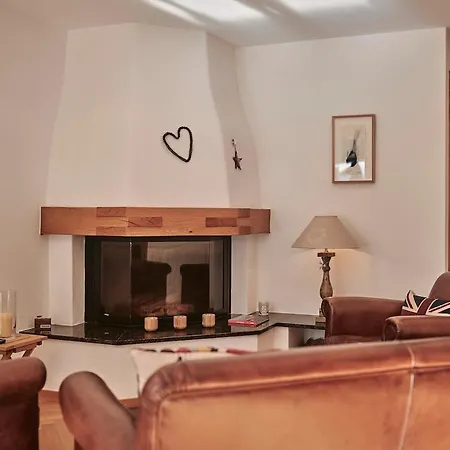 Alpine Hideaway Front-row Jungfrau Views *